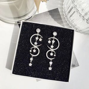 NWT Silver Moon Earrings, Crescent Star Earrings.
